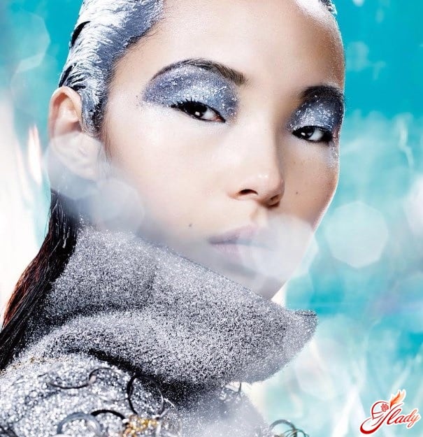 Британская художница по макияжу Lisa Houghton для Vogue Китай